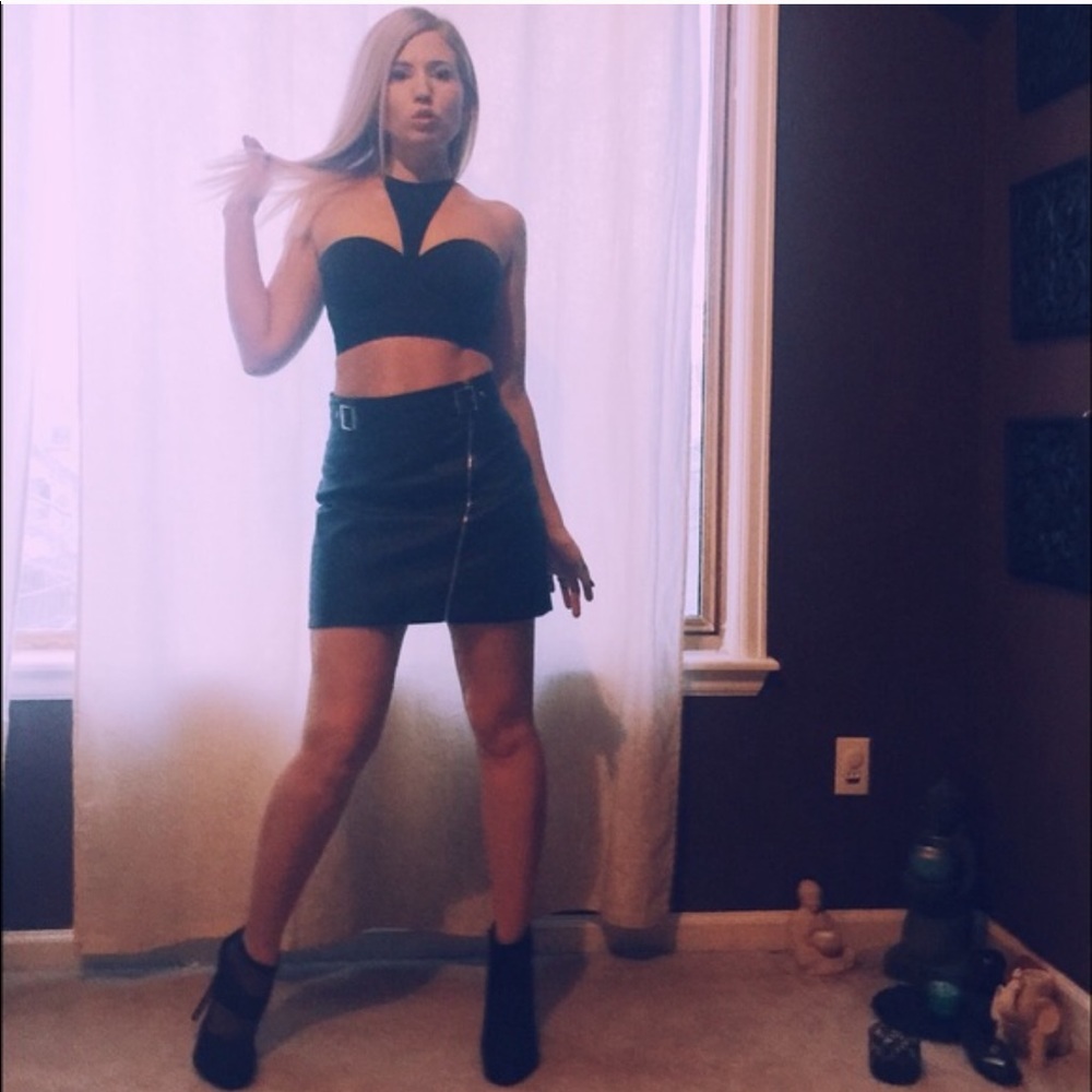 HOT Bebe Crop Top